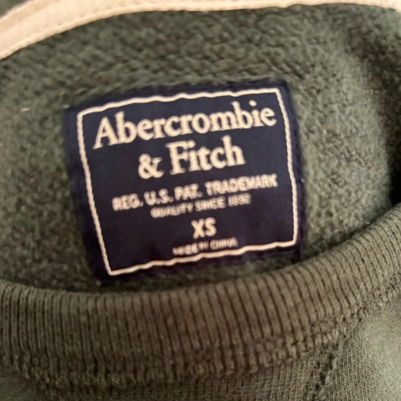 Abercrombie and Fitch Pirate Themed Crewneck Men's XS - Picture 3 of 3